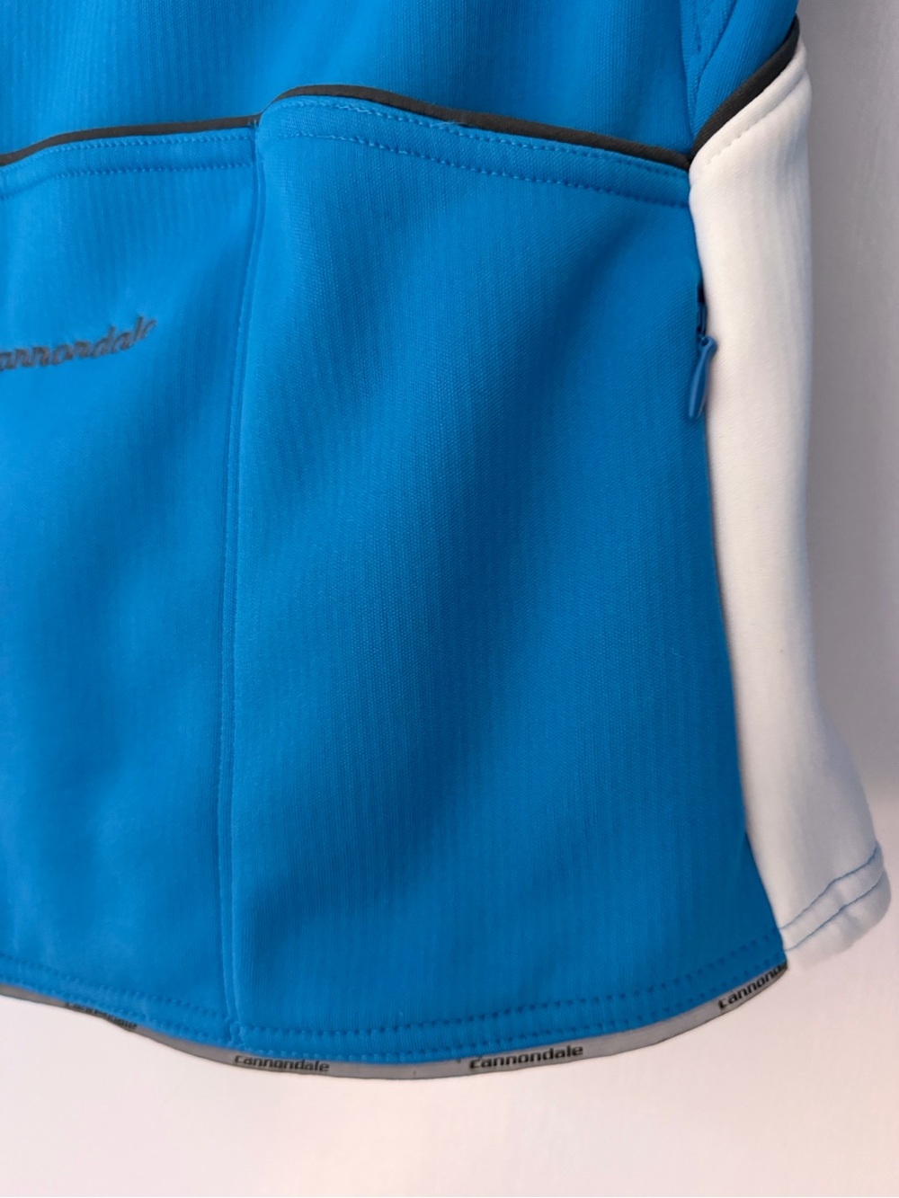 Cannondale Women’s Blue and White Utility Jacket - Picture 8 of 9